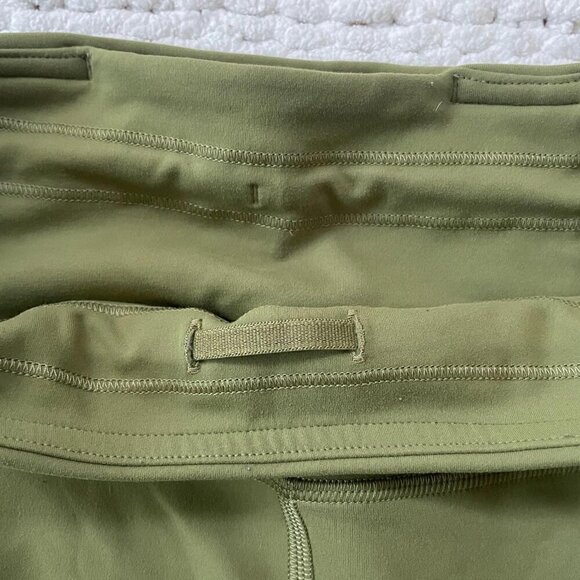 Lululemon Bronze Green Invigorate 25" Tight - Size 2 - Picture 7 of 7
